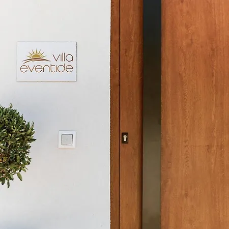 Villa Eventide *
