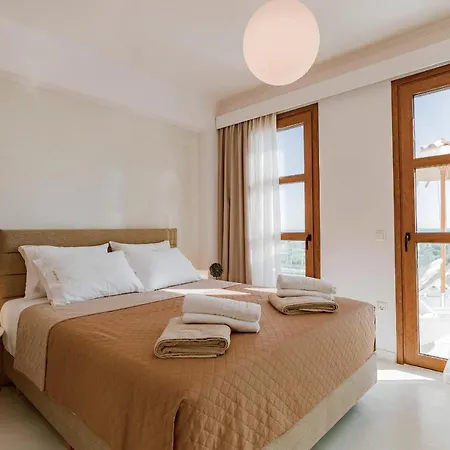 Eventide Villa *